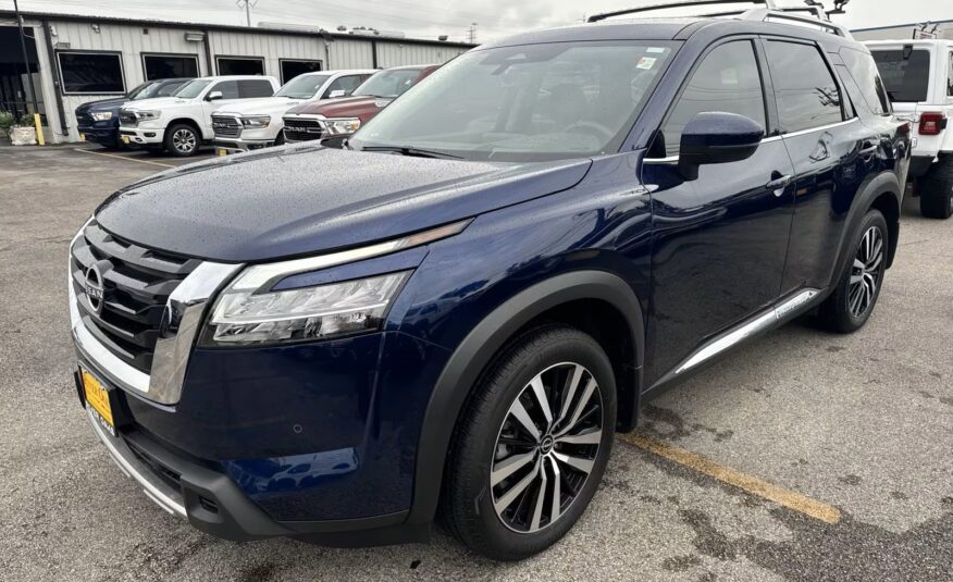 2024 Nissan Pathfinder Platinum