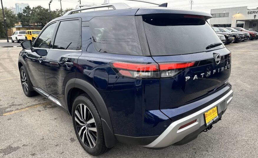 2024 Nissan Pathfinder Platinum